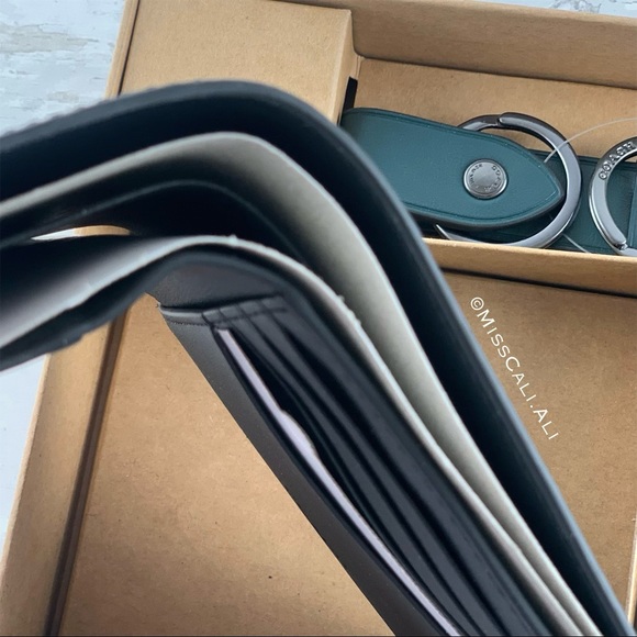 NWT COACH 3-in-1 Men’s Boxed Set Wallet Card Case Set - Red - Picture 4 of 16